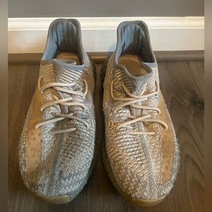 Yeezy 350, no box, worn but has a lot of life left. These are so great!!